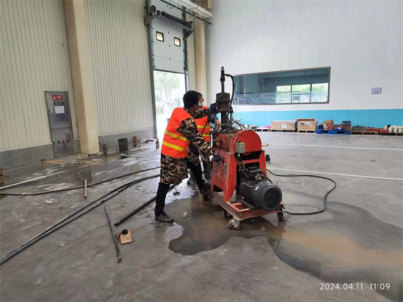 寿光厂房地面下沉塌陷注浆加固施工